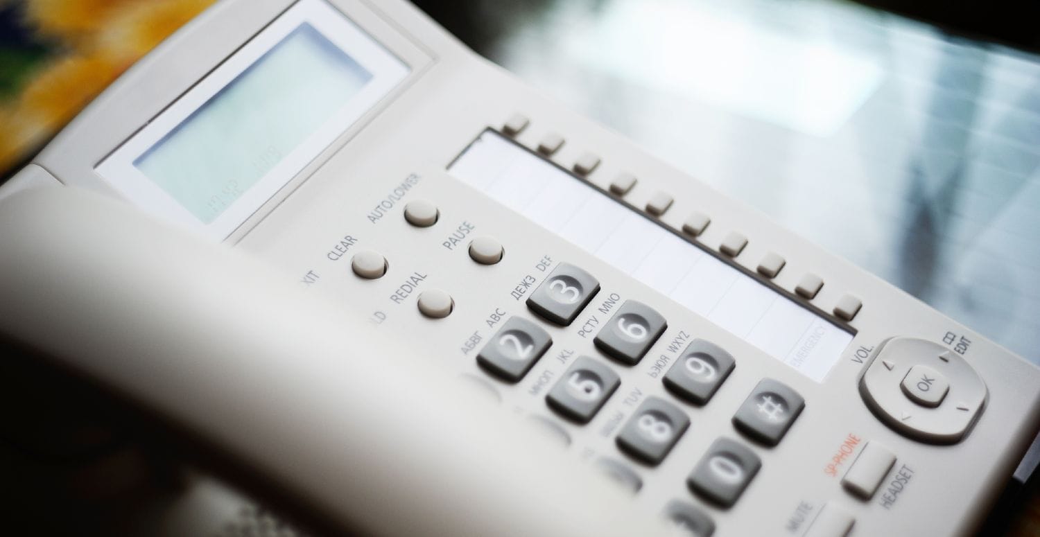 Fastnettelefon med display